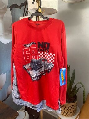Hot Wheels Kids' Red 'No Limits' Racing Pajama Top size 10/12 NWT